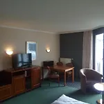 Am Park 3*