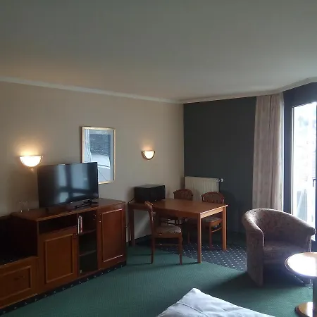 Am Park 3*