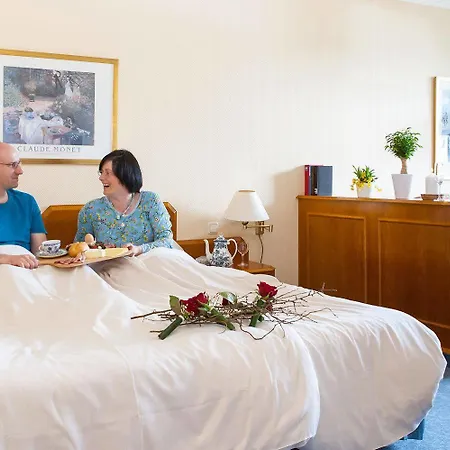 Hotel Am Park 3*